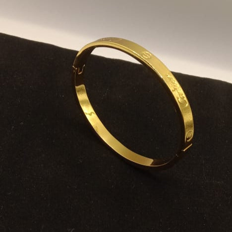 Classic Cute Bear Stainless Steel Bracelets Bangles For Women Men Luxury Fashion